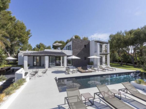Hotel Ibizian villa with sea-views